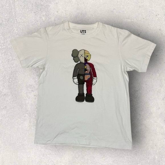 Uniqlo x KAWS Other - [UNISEX] Uniqlo x KAWS Graphic Tee White S | Limited Edition Companion Art